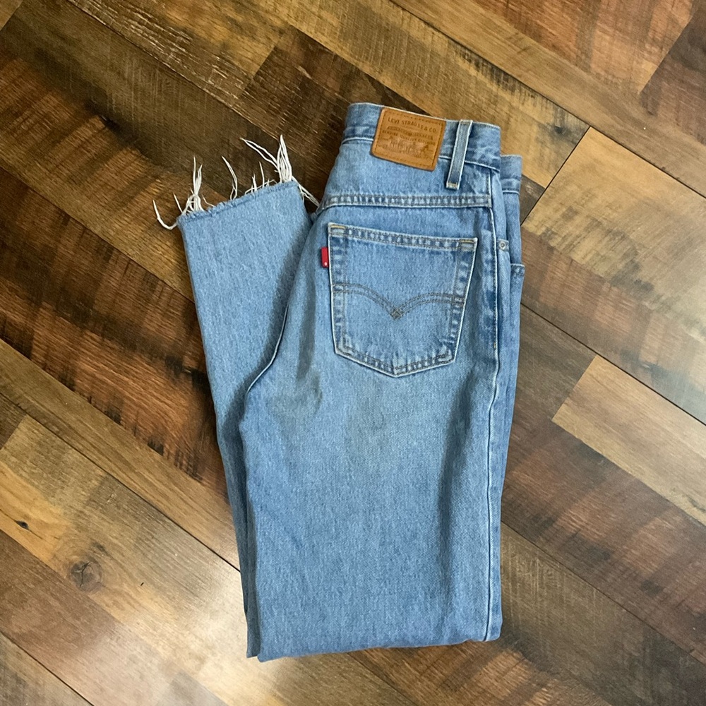 Levi’s Premium Mom Jean 24